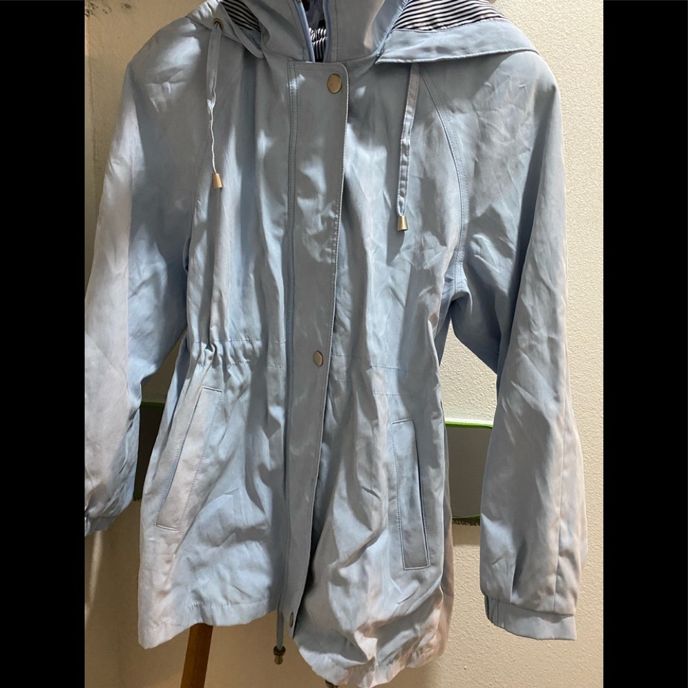 Liz Claiborne light blue trench coat raincoat long